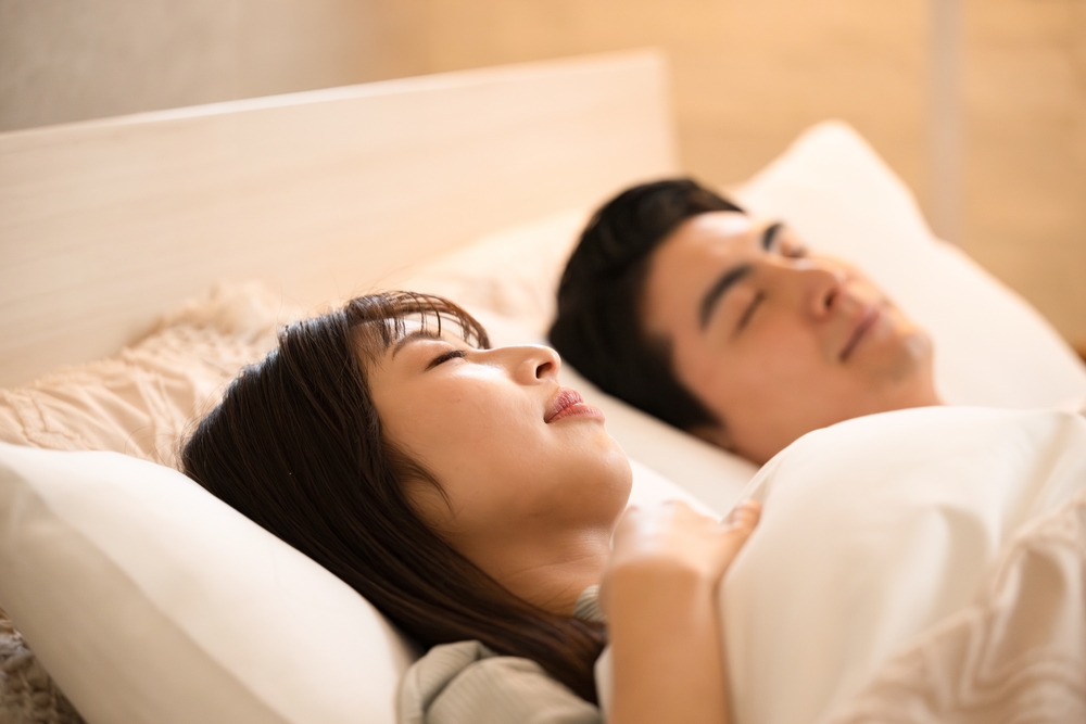 よく眠る夫婦