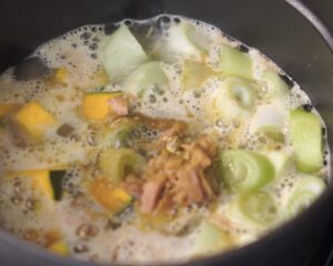 コトコト煮込む