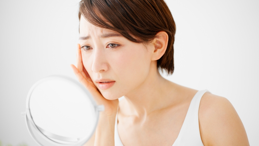 冬の乾燥肌が悪化する原因と主な症状